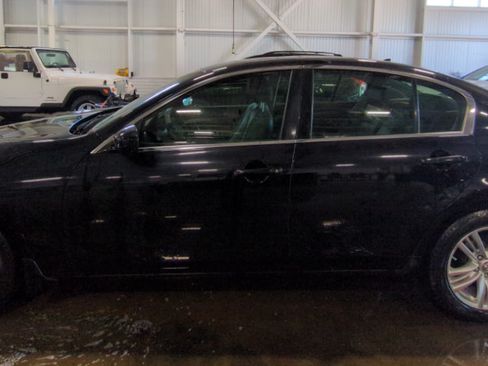 Used 2013 INFINITI G37 x Sedan w/ Premium Pkg AWD/4WD image 2