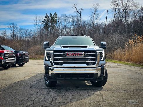 New 2026 GMC Sierra 2500 SLT w/ Max Trailering Package AWD/4WD image 11