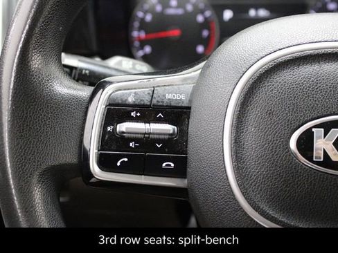 Used 2021 Kia Sorento LX image 23