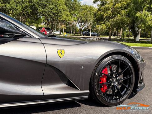Used 2018 Ferrari 812 Superfast RWD image 62