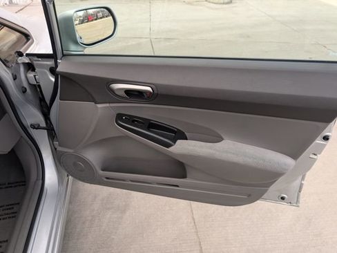 Used 2009 Honda Civic LX image 25