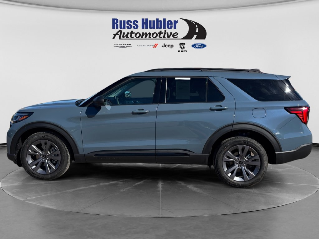 Used 2026 Ford Explorer Active w/ Active Comfort Package AWD/4WD image 2