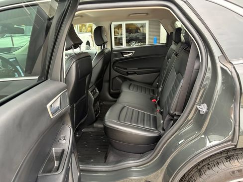 Used 2024 Ford Edge SEL w/ Convenience Package AWD/4WD image 11