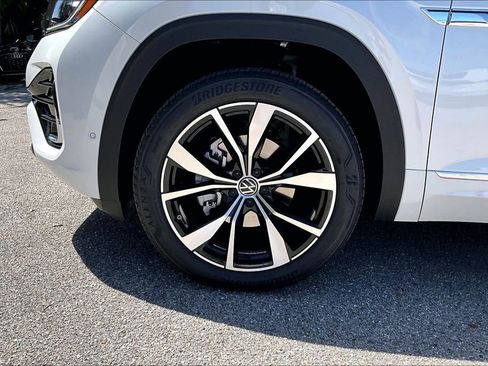 New 2026 Volkswagen Atlas SEL Premium R-Line AWD/4WD image 13