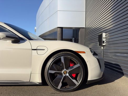 Certified 2024 Porsche Taycan GTS AWD/4WD image 12