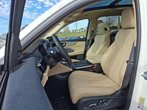 Used 2026 Acura MDX SH-AWD w/ Technology Package image 8