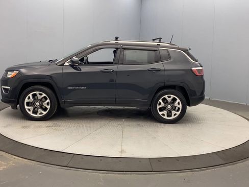 Used 2018 Jeep Compass Limited w/ Navigation Group AWD/4WD image 2