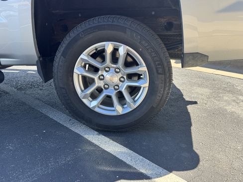 Used 2017 Chevrolet Silverado 1500 LT w/ All Star Edition image 6