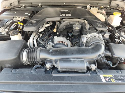 Used 2020 Jeep Gladiator Overland AWD/4WD image 32