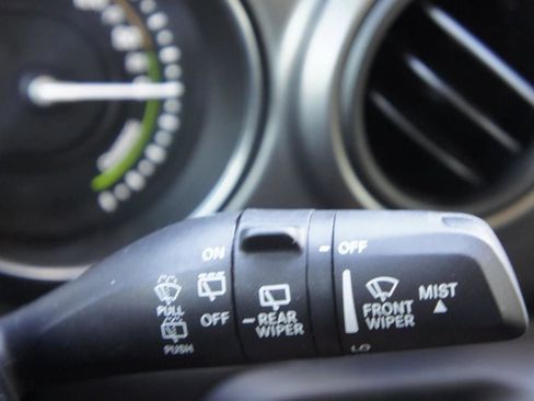 Used 2023 Jeep Wrangler Unlimited image 20