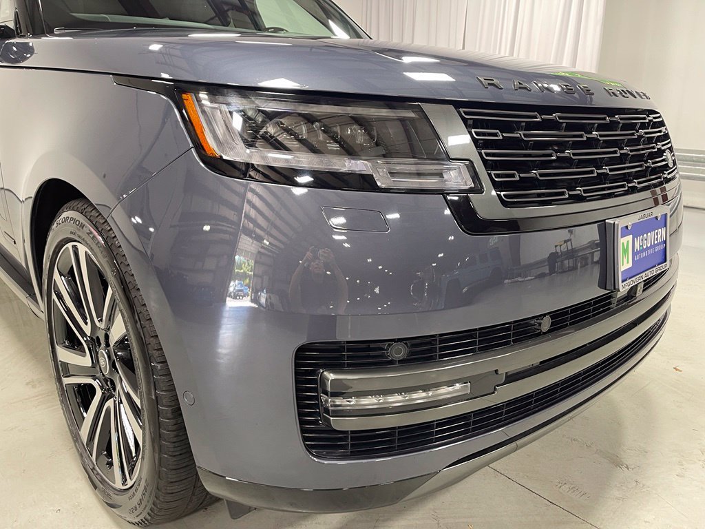 Used 2025 Land Rover Range Rover Autobiography AWD/4WD image 11