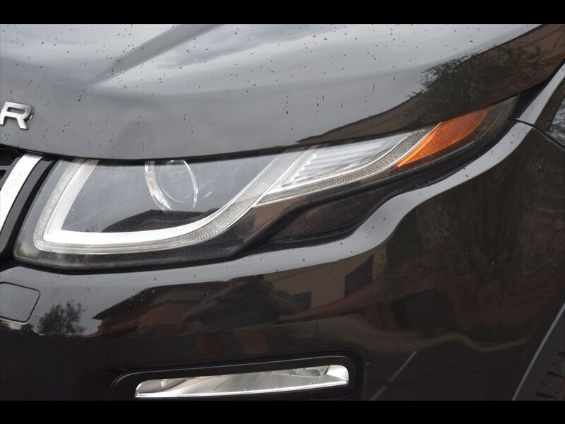 Used 2019 Land Rover Range Rover Evoque SE Premium AWD/4WD image 46