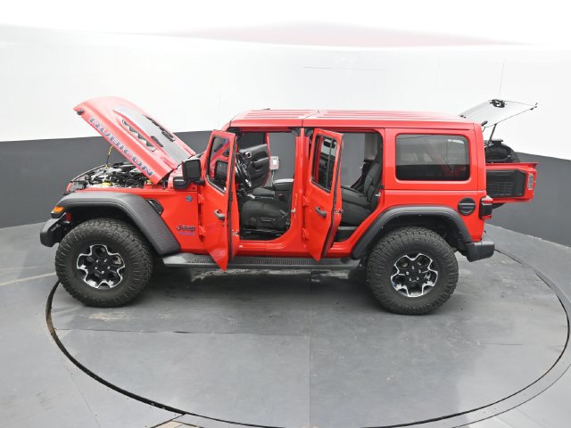 Used 2022 Jeep Wrangler Unlimited Rubicon 4xe w/ Cold Weather Group AWD/4WD image 69