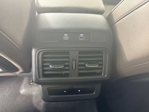 Used 2025 Audi Q5 Premium Plus w/ Premium Plus AWD/4WD image 19