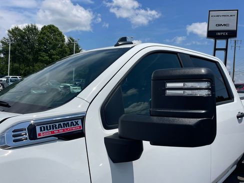 Used 2025 GMC Sierra 2500 Pro w/ Convenience Package image 28