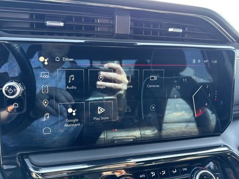 Used 2024 GMC Sierra 1500 AT4X image 25