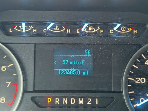 Used 2018 Ford F150 XLT AWD/4WD image 8