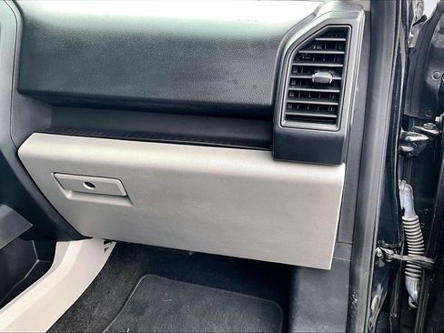 Used 2018 Ford F150 XL w/ Equipment Group 101A Mid image 19