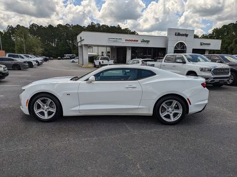 Used 2023 Chevrolet Camaro LT RWD image 7