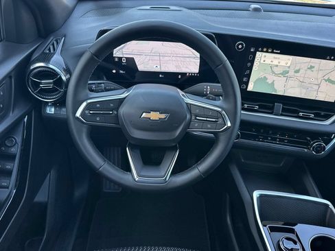 New 2026 Chevrolet Equinox LT w/ Safety and Technology Package FWD image 14
