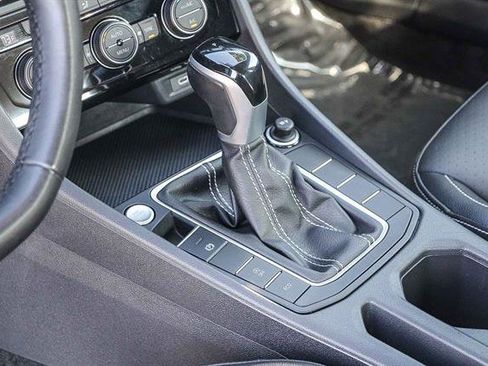 Used 2024 Volkswagen Jetta SE image 21