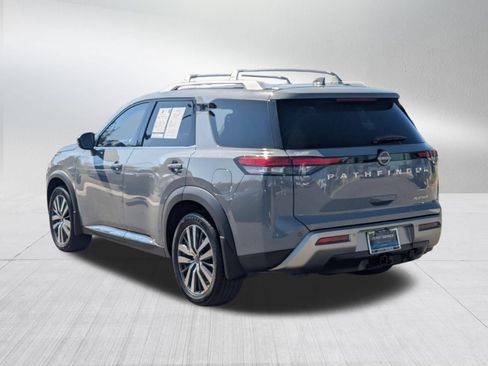 Used 2022 Nissan Pathfinder Platinum w/ Cargo Package FWD image 3
