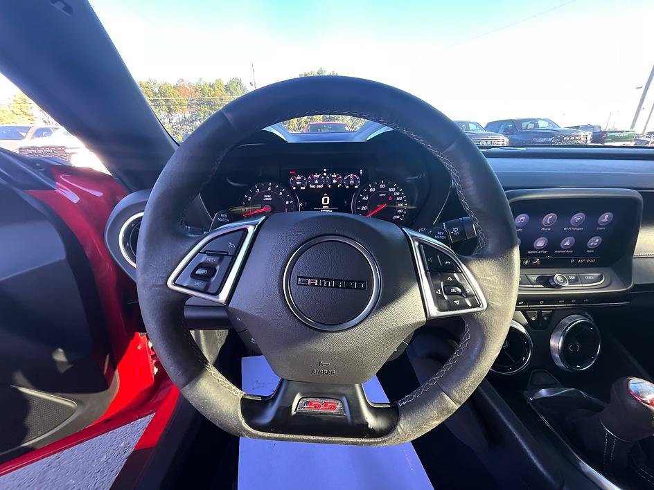 Used 2019 Chevrolet Camaro SS RWD image 31