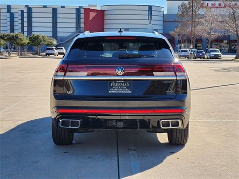 Used 2024 Volkswagen Atlas Cross Sport SEL R-Line image 6