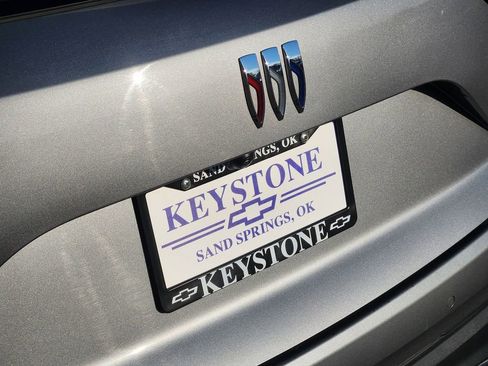 Used 2024 Buick Envision Preferred image 11