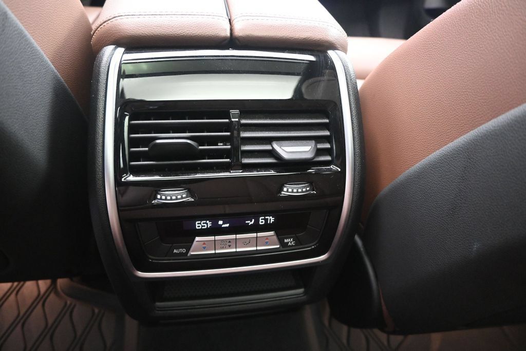 Used 2020 BMW X5 sDrive40i w/ Premium Package RWD image 18