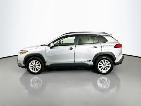 Certified 2024 Toyota Corolla Cross LE w/ Moonroof Package AWD/4WD image 4