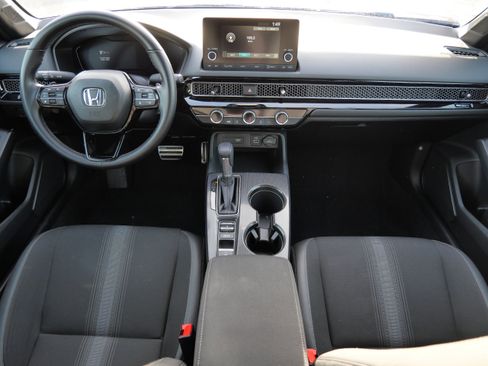 Used 2024 Honda Civic Sport image 10