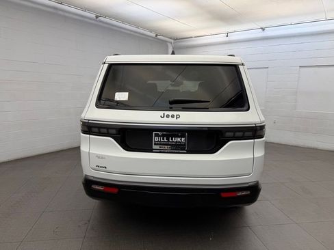 New 2026 Jeep Grand Wagoneer 4WD w/ 8-Passenger Seating Package image 5