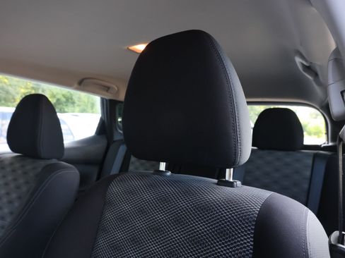 Used 2019 Nissan Rogue Sport SV AWD/4WD image 18