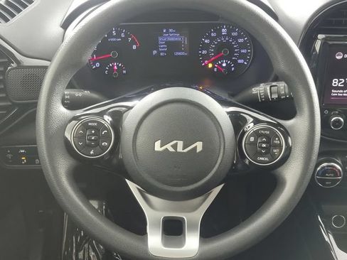 Used 2022 Kia Soul S FWD image 25