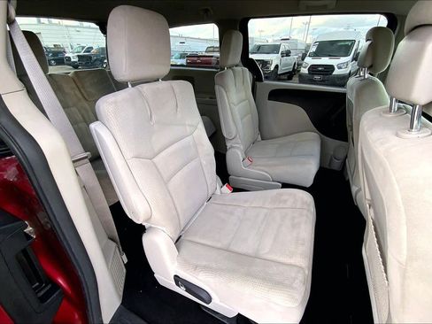Used 2016 Dodge Grand Caravan SE w/ Quick Order Package 29E SE image 16