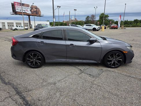 Used 2019 Honda Civic Sport image 4