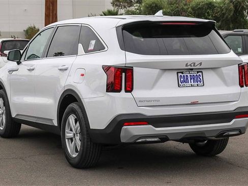 New 2026 Kia Sorento LX image 19