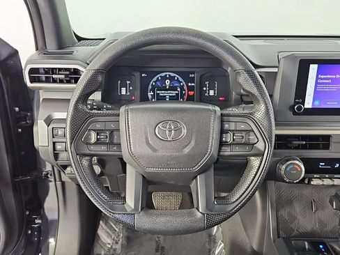 Used 2025 Toyota Tacoma SR5 AWD/4WD image 26
