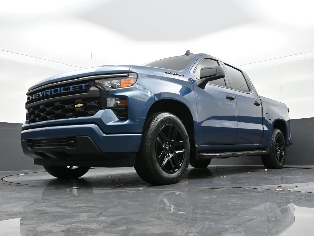 Used 2024 Chevrolet Silverado 1500 Custom w/ LPO, Dark Essentials Package RWD image 24