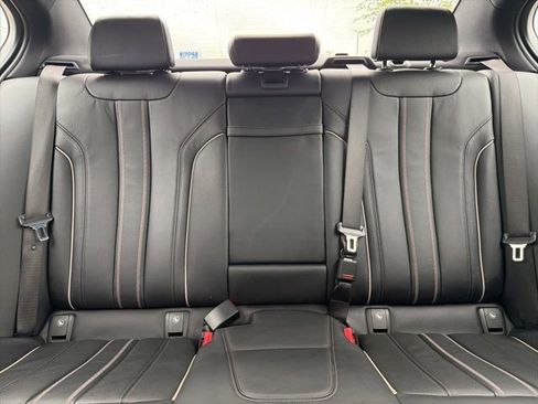 Used 2019 BMW 540i w/ Premium Package RWD image 29