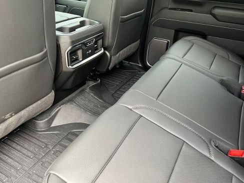 New 2026 GMC Sierra 3500 Denali w/ Denali Reserve Package image 10