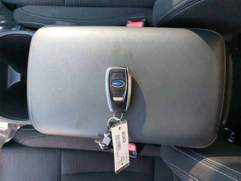 Used 2020 Subaru Outback Premium image 36