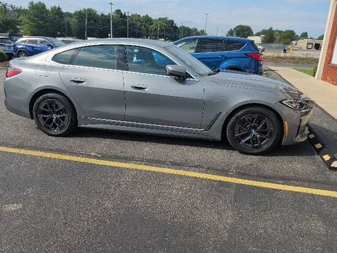 Used 2023 BMW i4 eDrive40 w/ Premium Package RWD image 12