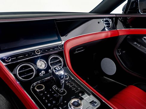 Used 2023 Bentley Continental GT V8 image 47