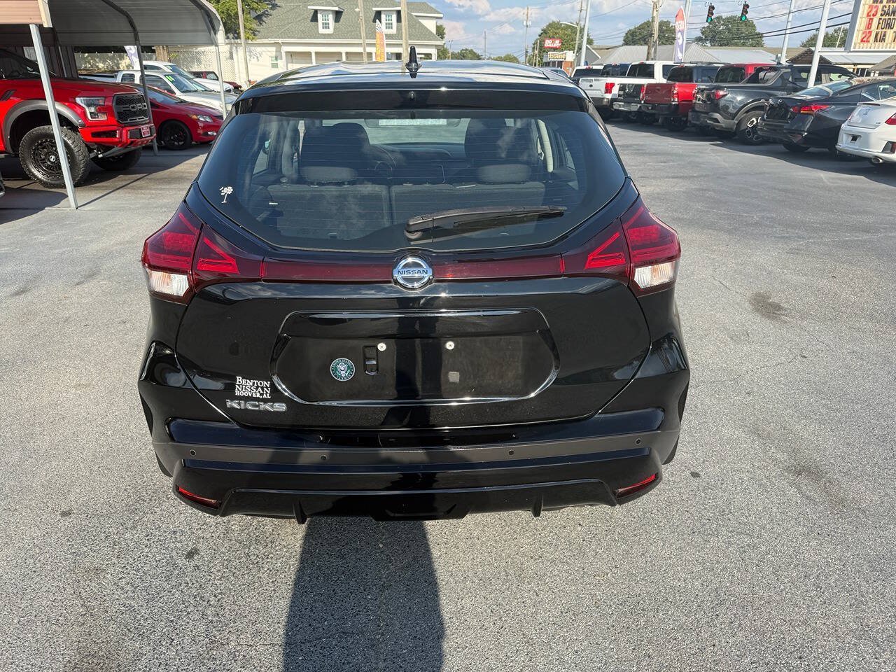 Used 2021 Nissan Kicks S FWD image 5