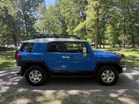 Used 2007 Toyota FJ Cruiser 4WD image 6