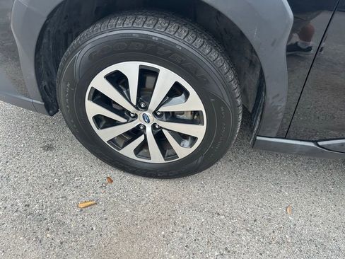 Used 2023 Subaru Outback 2.5i image 10