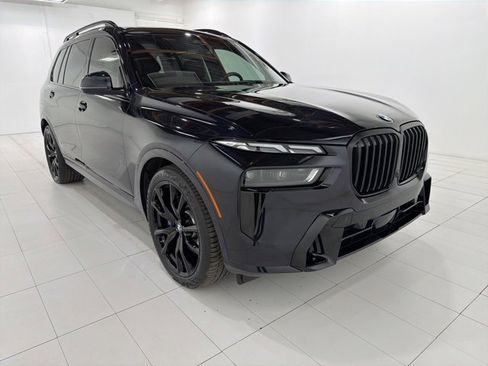 Certified 2023 BMW X7 xDrive40i w/ M Sport Package image 7