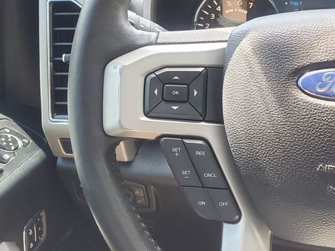 Used 2019 Ford F150 Lariat w/ Equipment Group 502A Luxury AWD/4WD image 13